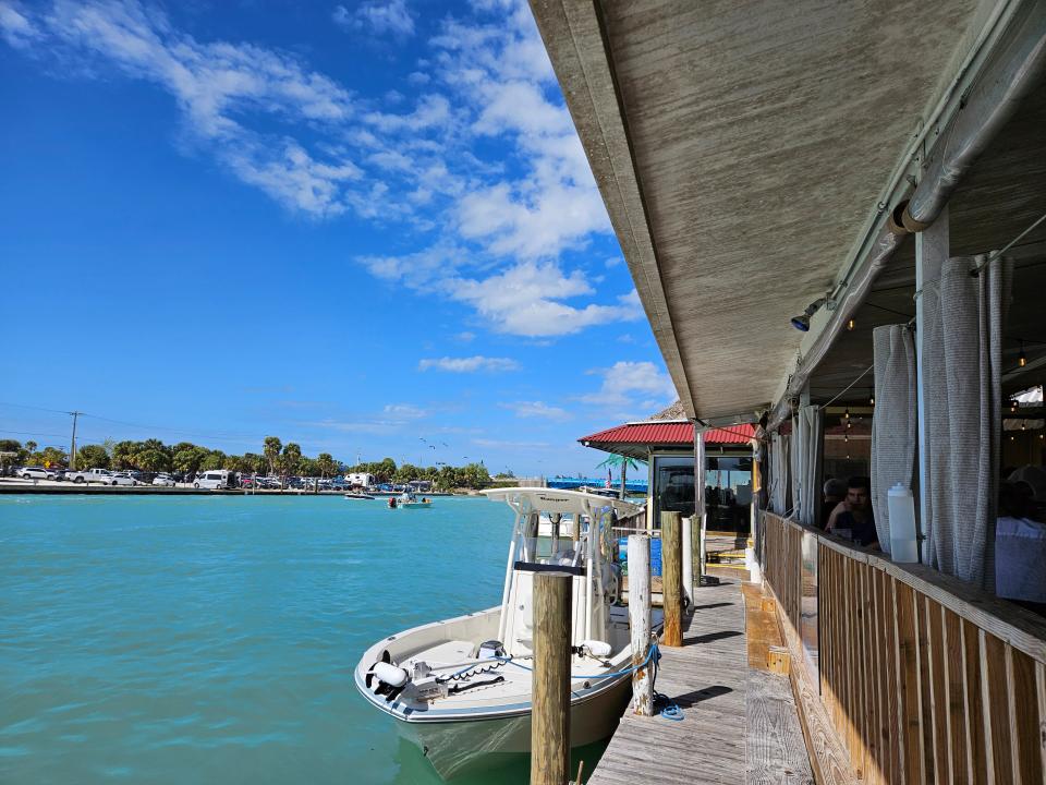 Pop’s Sunset Grill, on the Intracoastal Waterway by the Albee Road Bridge connecting Casey Key to Nokomis, photographed Feb. 11, 2024.