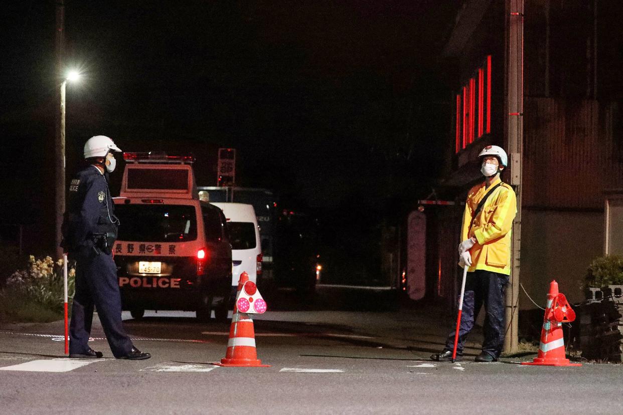 Au Japon, un forcené tue quatre personnes dont deux policiers avant d’être arrêté (Photo prise à Nagano sur la scène de l’attaque) 