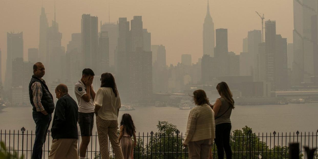 smoke from canadian wildfires blows south creating hazy conditions on large swath of eastern us