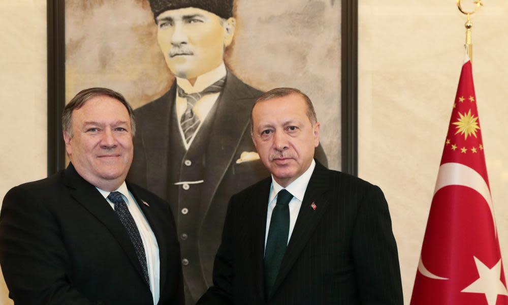 Mike Pompeo (left) with Recep Tayyip Erdoğan at Esenboga international airport in Ankara