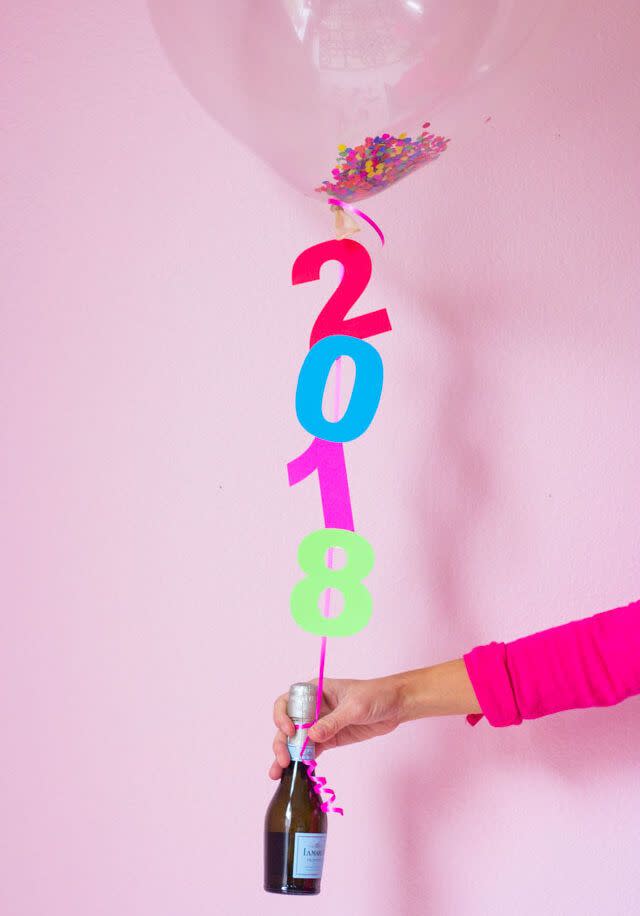 diy new years eve balloons