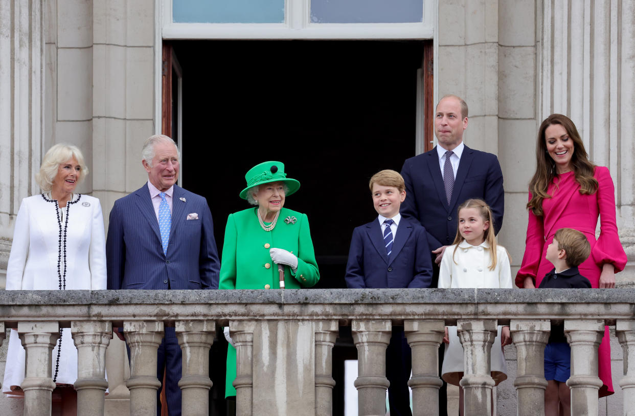 The Duchess of Cornwall, the Prince of Wales, Queen Elizabeth II, Prince George, the Duke of Cambridge, Princess Charlotte, Prince Louis and the Duchess of Cambridge appear on the balcony during the Platinum Jubilee Pageant in front of Buckingham Palace, London, on day four of the Platinum Jubilee celebrations. Picture date: Sunday June 5, 2022.