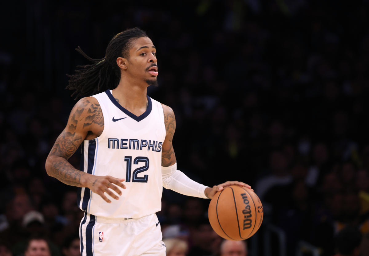 Grizzlies’ Ja Morant kommer att genomgå säsongsslutande axeloperation efter att ha slitit labrum i praktiken