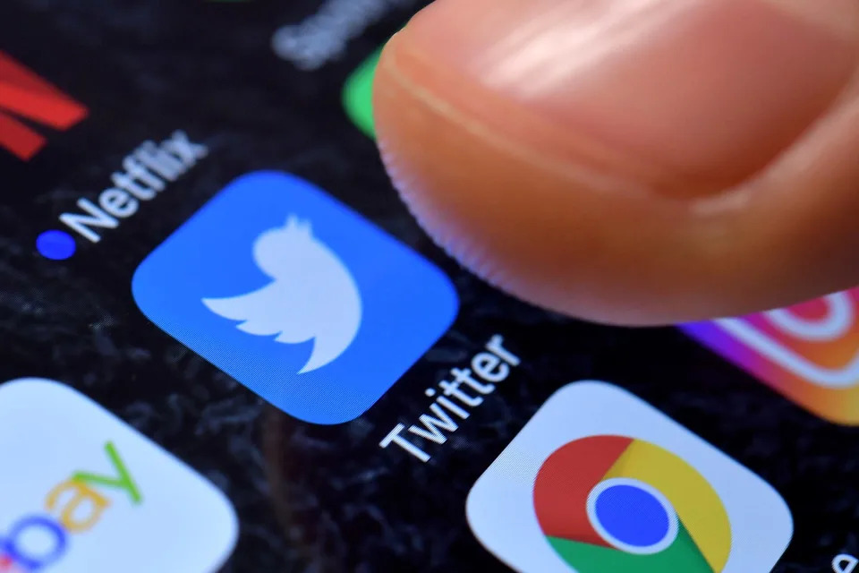 A former Twitter executive denounces serious cybersecurity problems