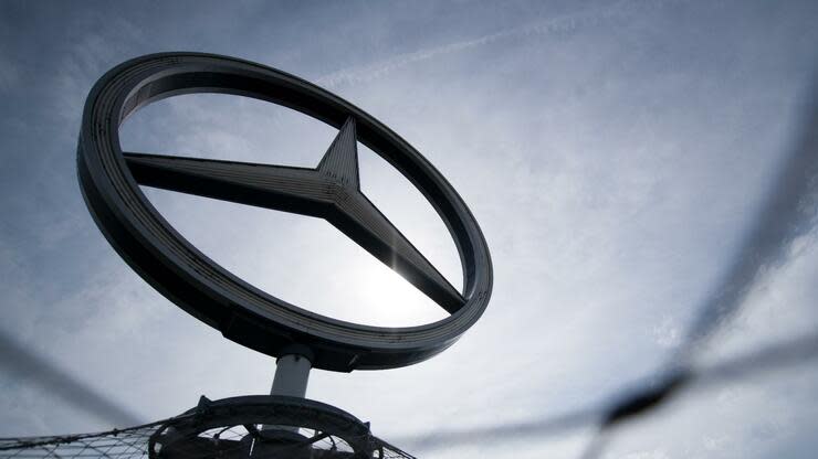 Hinter Daimler liegt ein Horrorjahr. Foto: dpa