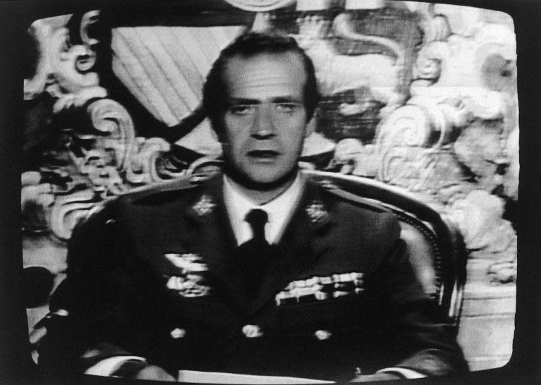 El rey Juan Carlos en uno de sus mensajes más famosos, el de la noche del 23 de febrero de 1981. EFE