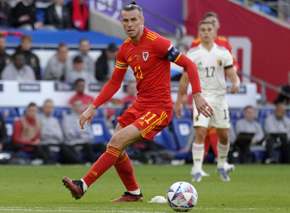 ARCHIVO - El atacante galés Gareth Bale durante el partido contra Bélgica por la Liga de las Naciones en Cardiff, el 11 de junio de 2022. (AP Foto/Kirsty Wigglesworth)