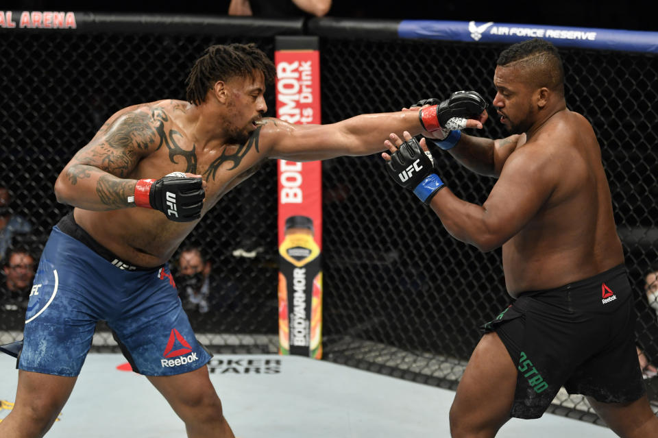 Greg Hardy said the empty arena on Saturday allowed him hear valuable fight advice from a cageside announcer. (Jeff Bottari/Zuffa LLC)