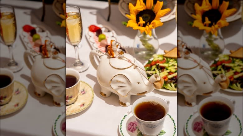 Elephant tea pot and salad