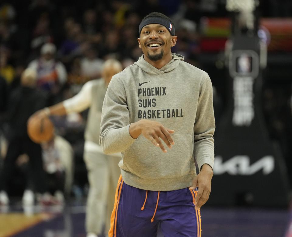 Phoenix Suns guard Bradley Beal works out before playing against the Los Angeles Lakers at Footprint Center in Phoenix on Feb. 25, 2024.