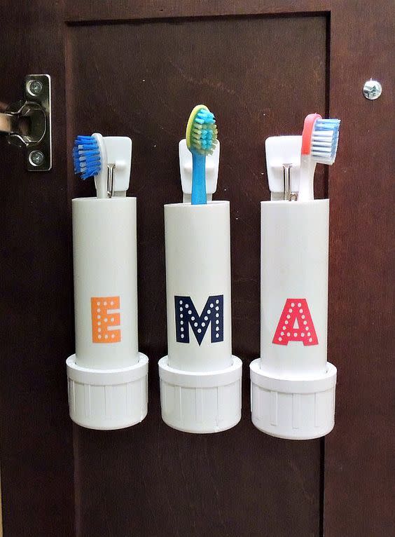 Organize Toothbrushes