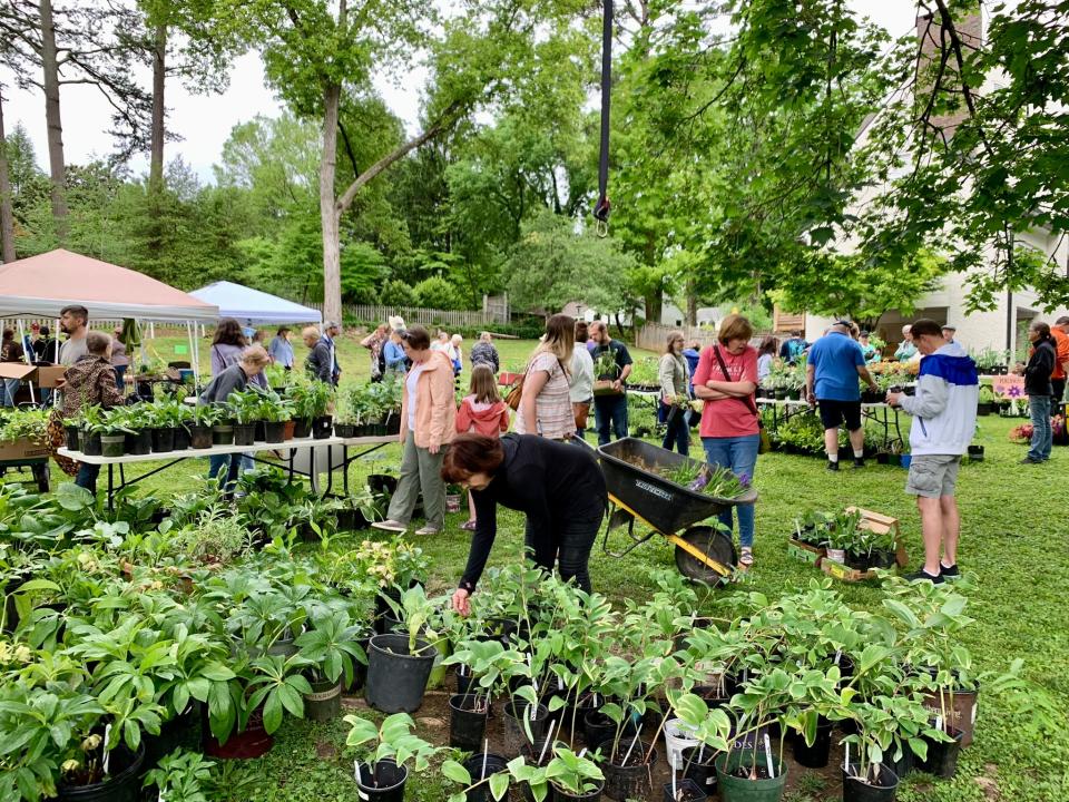 The annual North Hills Garden Club Plant Sale happens this weekend. May 7, 2022