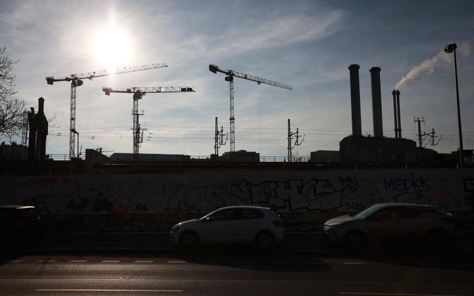 Momentum in Germany's construction sector is slowing, according to Bundesbank - Krisztian Bocsi/Bloomberg