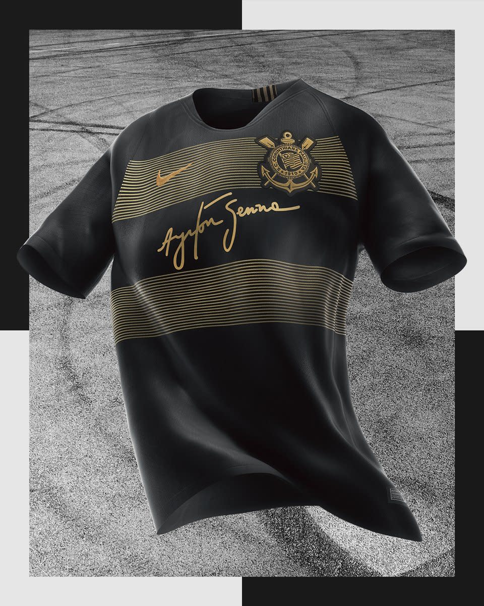 La camiseta del Corinthians, en honor a Ayrton Senna. | Foto: Twitter