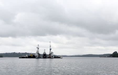 A floating dock of the Indian navy is pictured at the naval base at Port Blair in the Andaman and Nicobar Islands, India, in this July 1, 2015 file photo. REUTERS/Sanjeev Miglani/Files