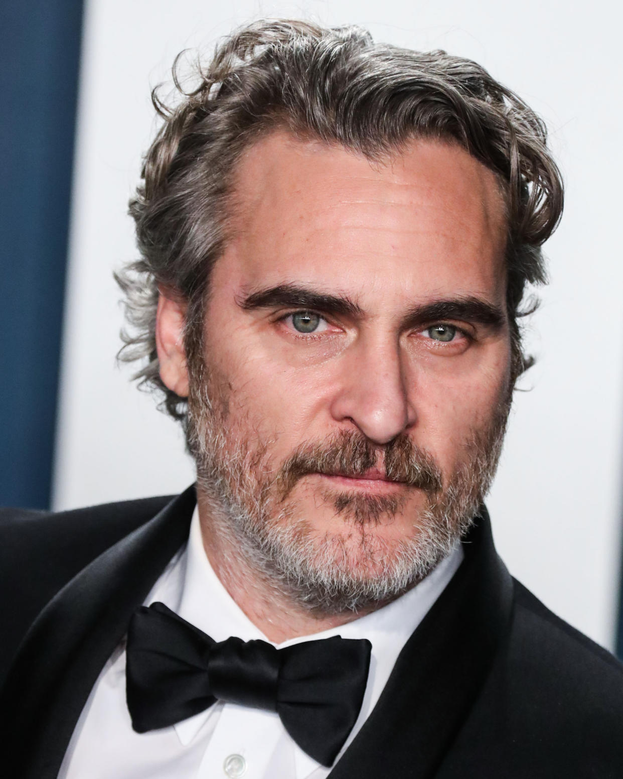 BEVERLY HILLS, LOS ANGELES, CALIFORNIA, USA - FEBRUARY 09: Joaquin Phoenix arrives at the 2020 Vanity Fair Oscar Party held at the Wallis Annenberg Center for the Performing Arts on February 9, 2020 in Beverly Hills, Los Angeles, California, United States. (Photo by Xavier Collin/Image Press Agency/Sipa USA)