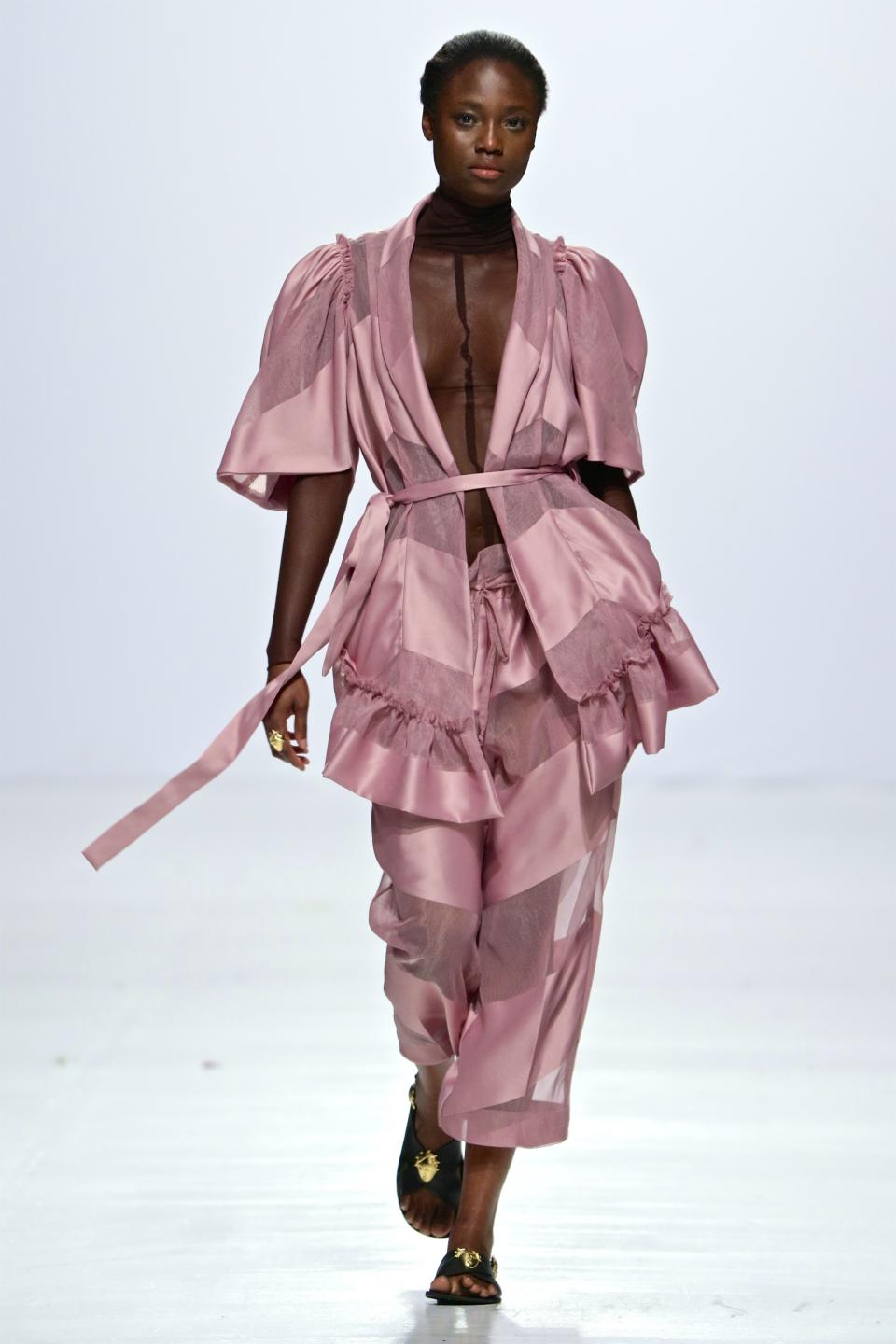 A look from Loza Maleombho during Lagos Fashion Week. - Credit: SDR Photo