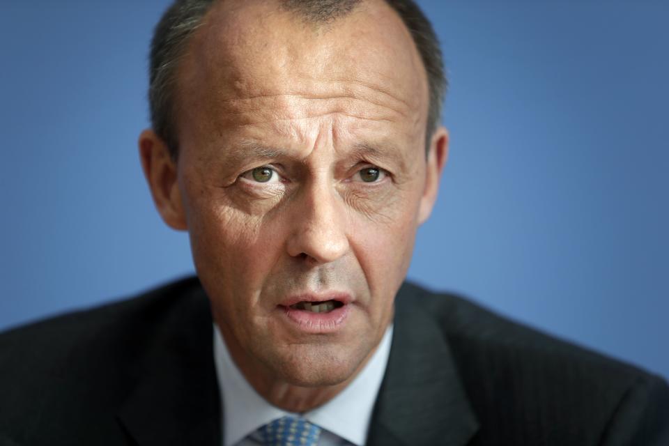 Friedrich Merz ist einer der möglichen Kandidaten für die Merkel-Nachfolge. (Bild: AP Photo/Michael Sohn)