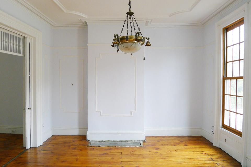 brooklyn brownstone living room