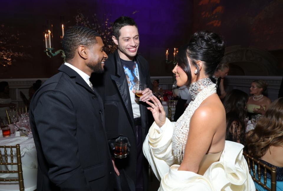 NEW YORK, NEW YORK – MAY 01: (L-R) Usher, Pete Davidson, and Kim Kardashian attend The 2023 Met Gala Celebrating “Karl Lagerfeld: A Line Of Beauty” at The Metropolitan Museum of Art on May 01, 2023 in New York City. (Photo by Kevin Mazur/MG23/Getty Images for The Met Museum/Vogue)