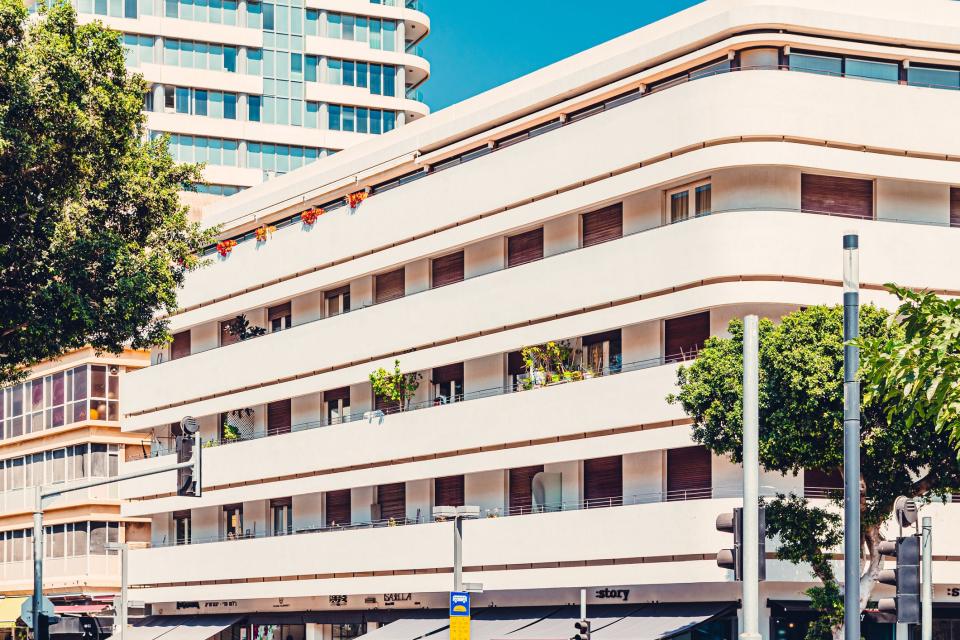 Tel Aviv abounds with Bauhaus architecture, much of it on display via virtual and IRL tours.