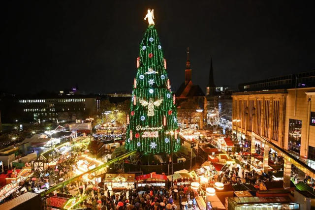 Estos son los árboles de Navidad más altos del mundo (y 2 están en