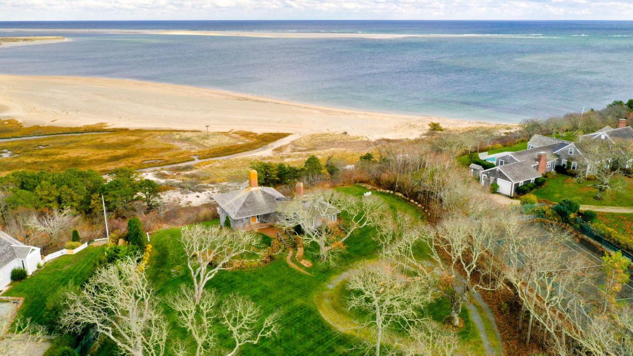 The Cape Cod Summer Cottage