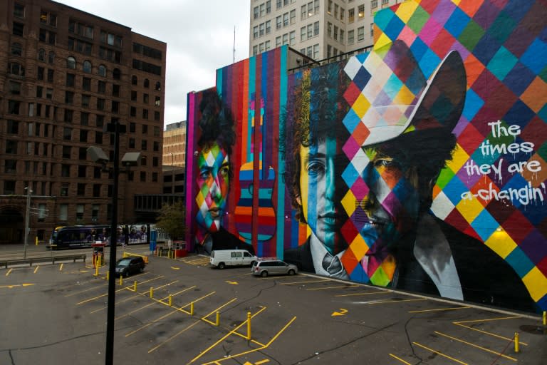 A mural of songwriter Bob Dylan by Brazilian artist Eduardo Kobra is on display in downtown Minneapolis, Minnesota on October 15, 2016