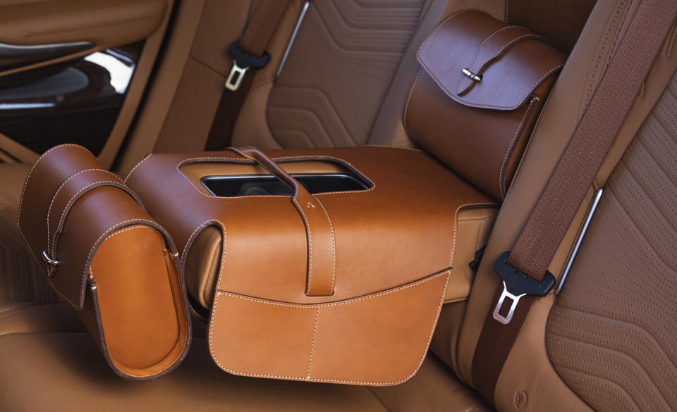 aston-martin-dbx-saddle-bag-jpg.jpg