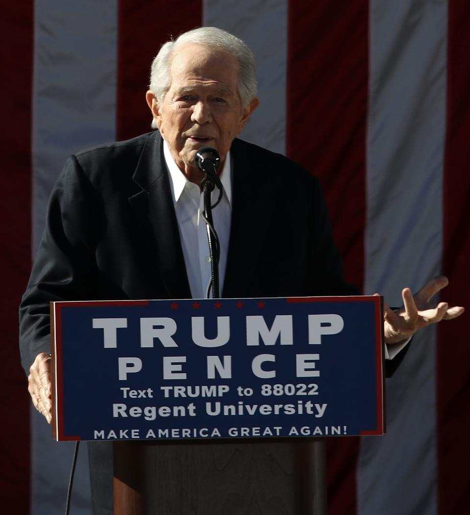 Regent University chancellor and CEO Pat Robertson delivers remarks at a campaign event for Republican presidential candidate Donald Trump at Regent University on Oct. 22, 2016, in Virginia Beach, Virginia. The U.S. holds its presidential election in 17 days.