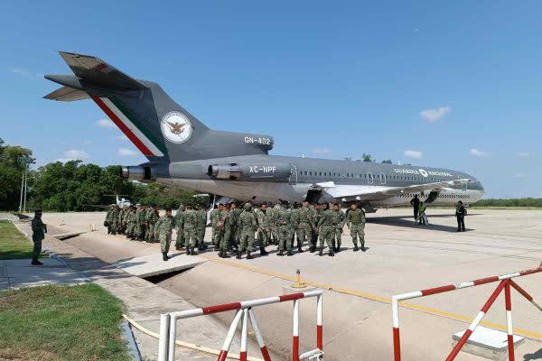 200 elementos de la Sedena llegan al Aeropuerto Internacional de Culiacán, Sinaloa