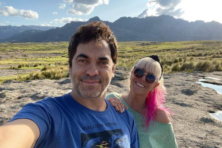 Mariano y Valeria confirmaron su amor en 2019 (Foto Instagram @valelynchok)