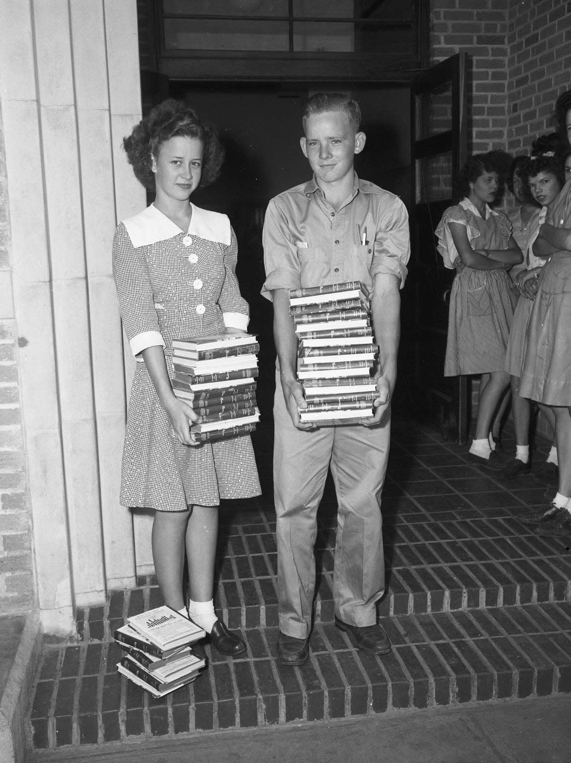 Oct. 16, 1944: Keller High School’s Jonnie Lee Carpenter, left, and Lewis Brown, just received the books needed for the United States Constitution quiz contest. The Star-Telegram paid all expenses of the contest. Fort Worth Star-Telegram archive/UT Arlington Special Collections