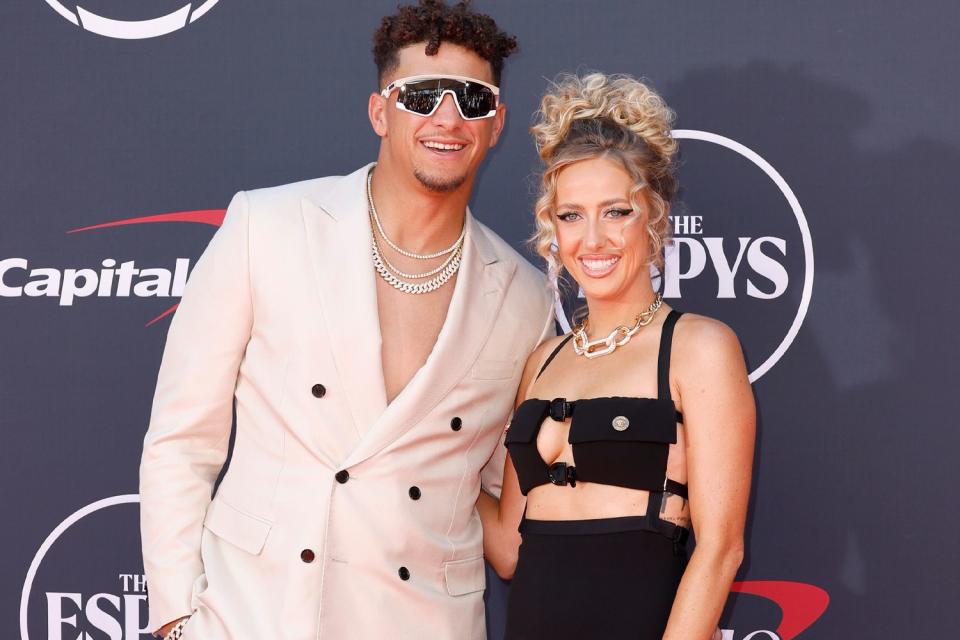 Red Carpet Date Night 2! Patrick and Brittany Mahomes Hit the 2023