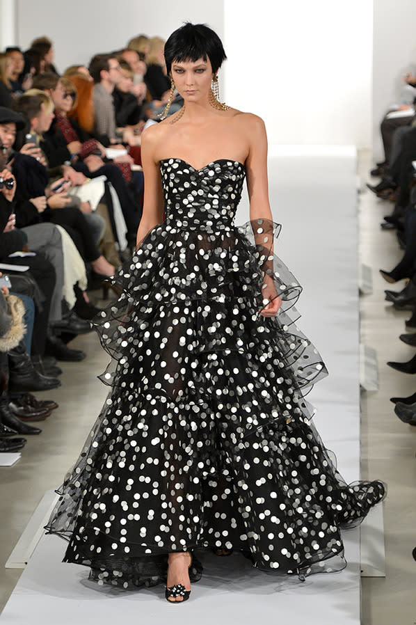 Oscar De La Renta's Best Fashion Moments