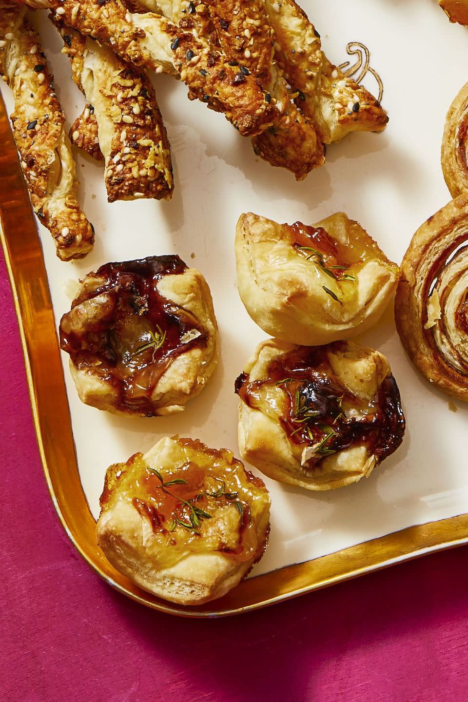 christmas appetizer jammy brie cups
