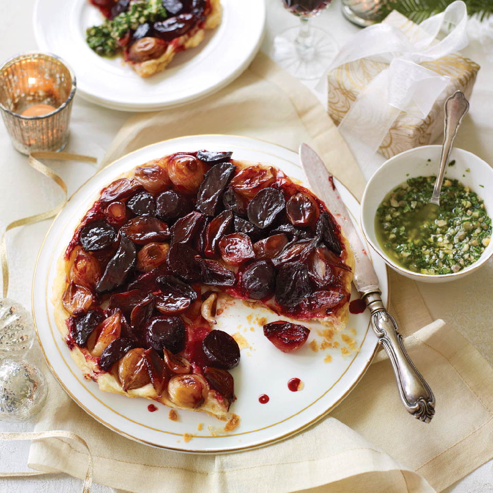 vegetarian christmas recipe vegan beetroot and shallot tarte tatin