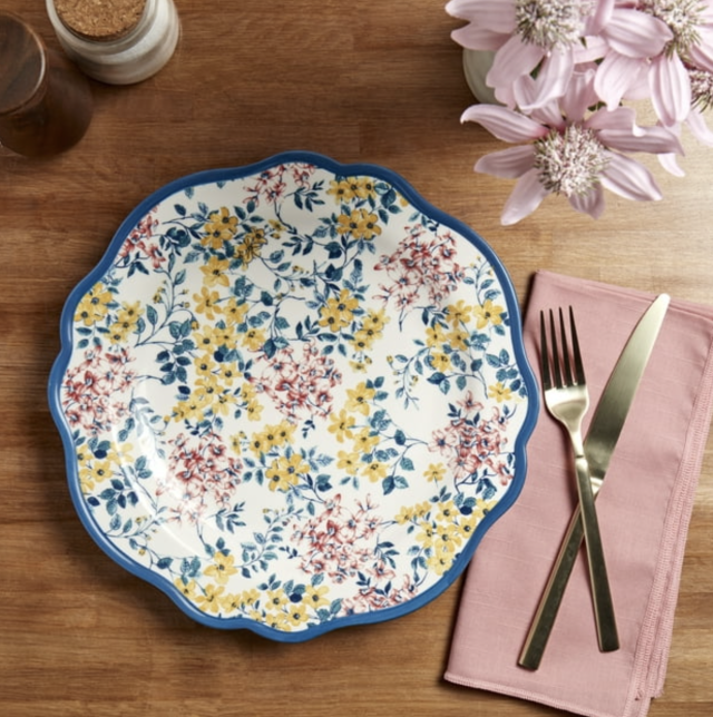 The Prettiest Items in the Pioneer Woman's Product Line