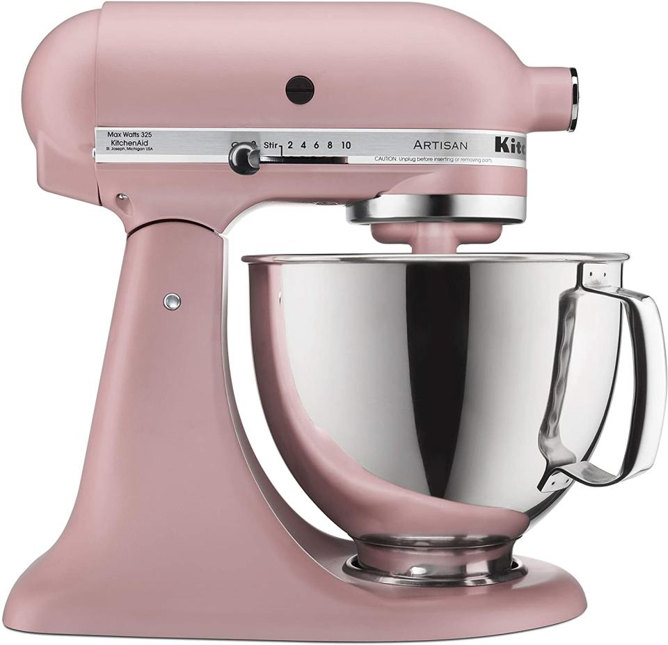 Save $161 on the KitchenAid Artisan Stand Mixer. Image via Amazon.