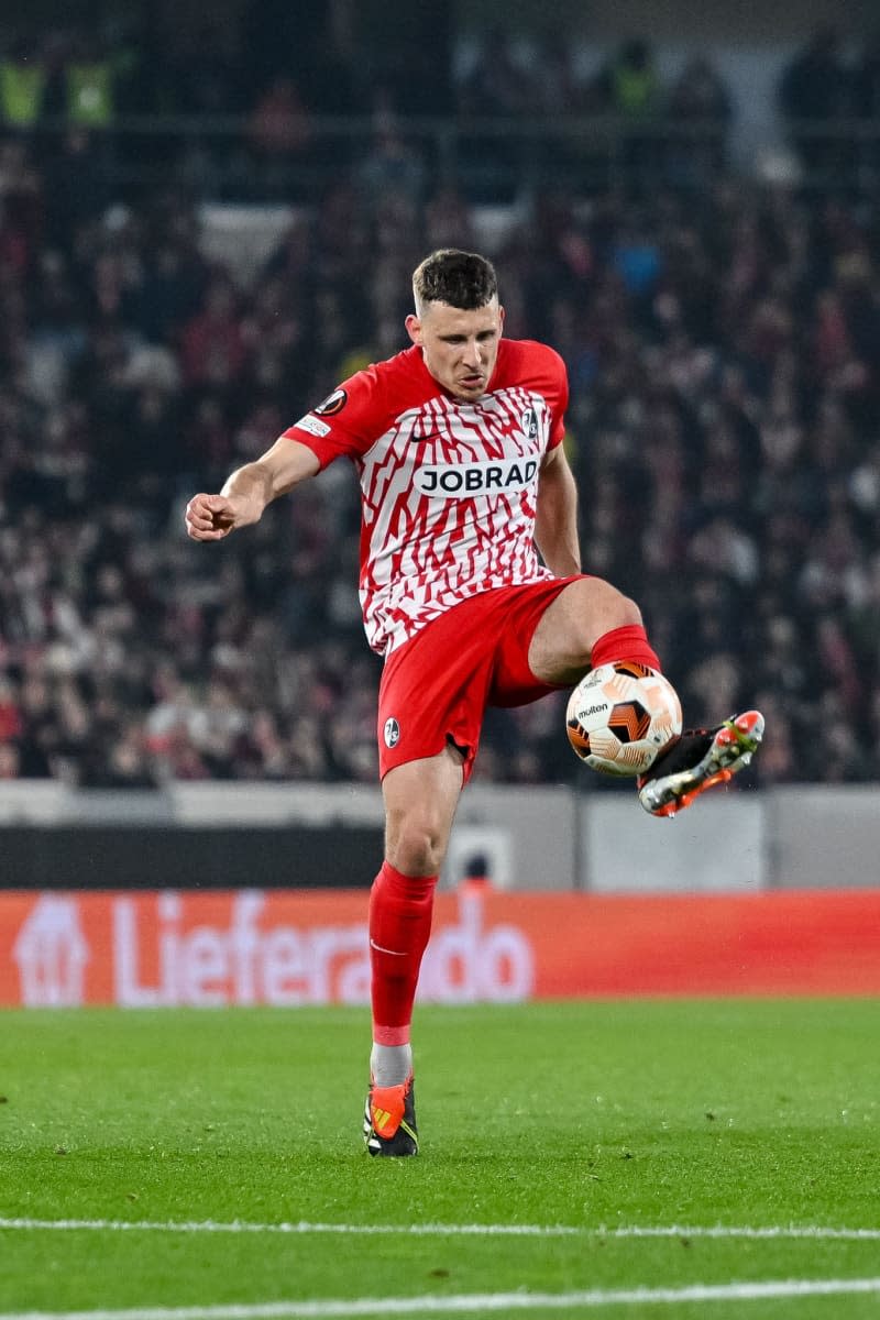 Freiburg's Maximilian Eggestein in action during the UEFA Europa League round of 16 first leg soccer match between SC Freiburg and Waest Ham United at Europa-Park Stadium. Harry Langer/dpa