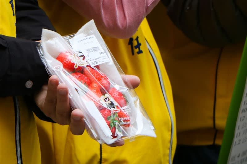 日本草莓屢次違規，食藥署收到日方主管機關說明輸台鮮草莓不合格原因及改善措施的書面資料。（圖／資料圖）
