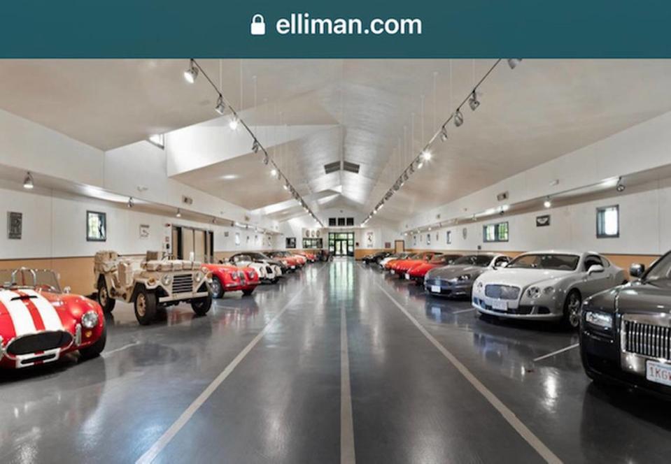 Car showroom