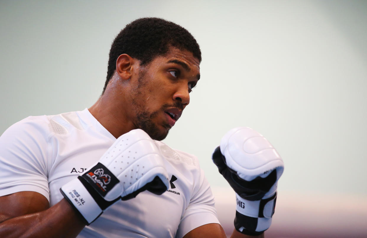 SHEFFIELD, ENGLAND - SEPTEMBER 12:  Anthony Joshua takes part in a training session during the Anthony Joshua Media Day at English Institute of Sport on September 12, 2018 in Sheffield, England.  (Photo by Alex Livesey/Getty Images)