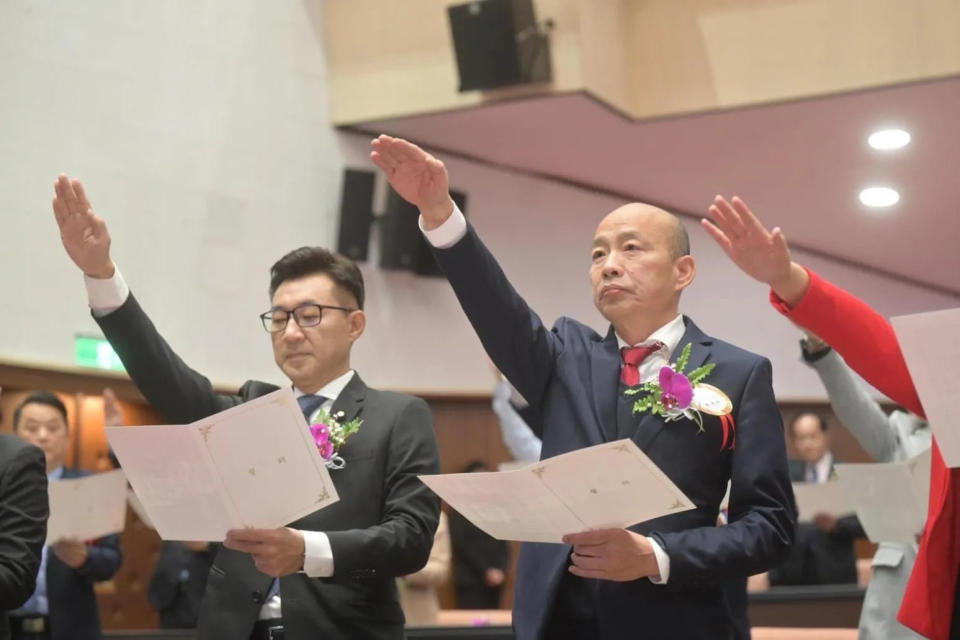 韓國瑜將循慣例出任民主基金會董事長，他提出政大教授盧業中擔任執行長，卻傳出遭綠營反對。（圖取自韓國瑜臉書）