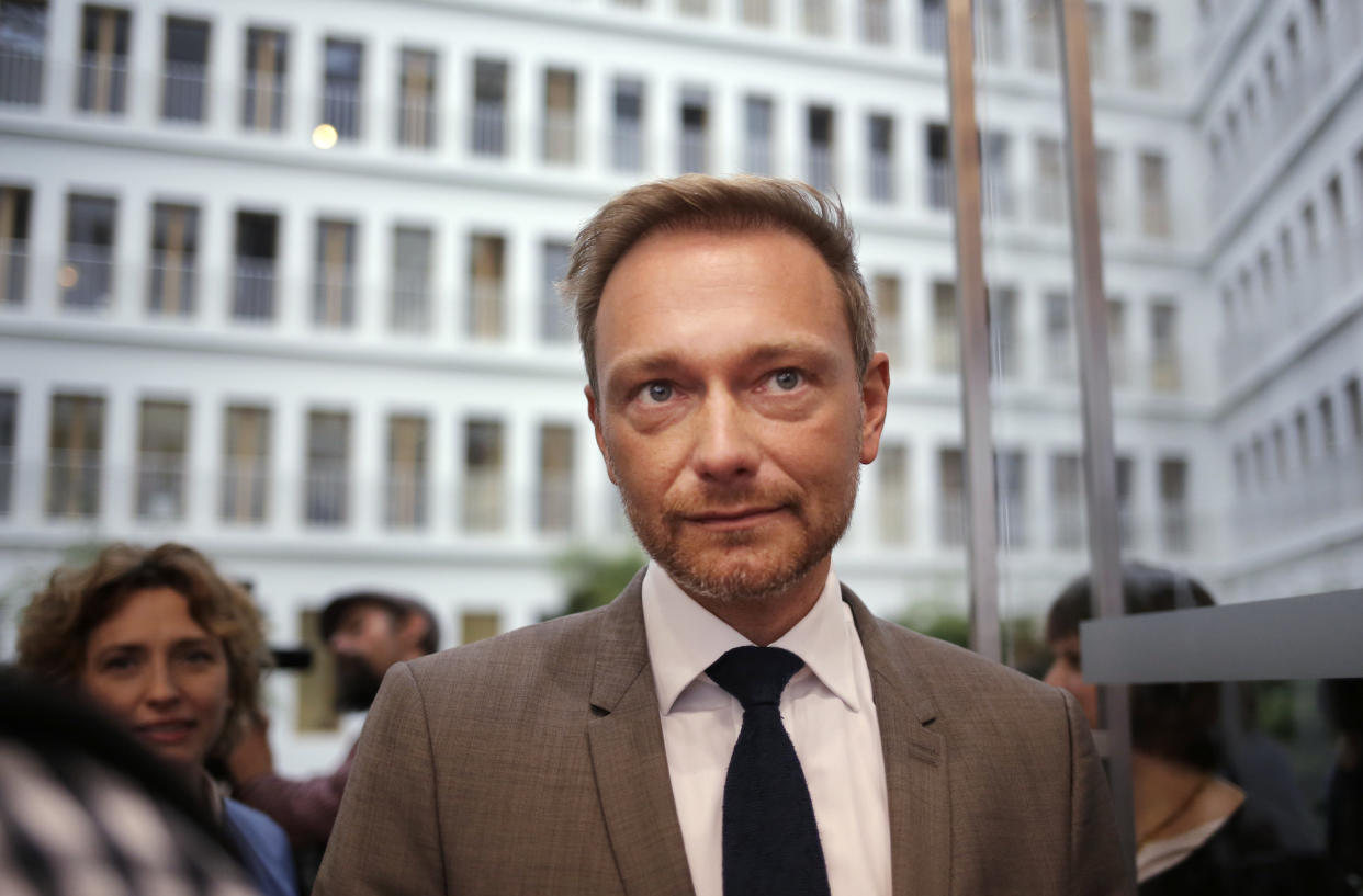 Findet deutliche Worte für die politische Konkurrenz: FDP-Vorsitzender Christian Lindner. (Bild: AP Photo)