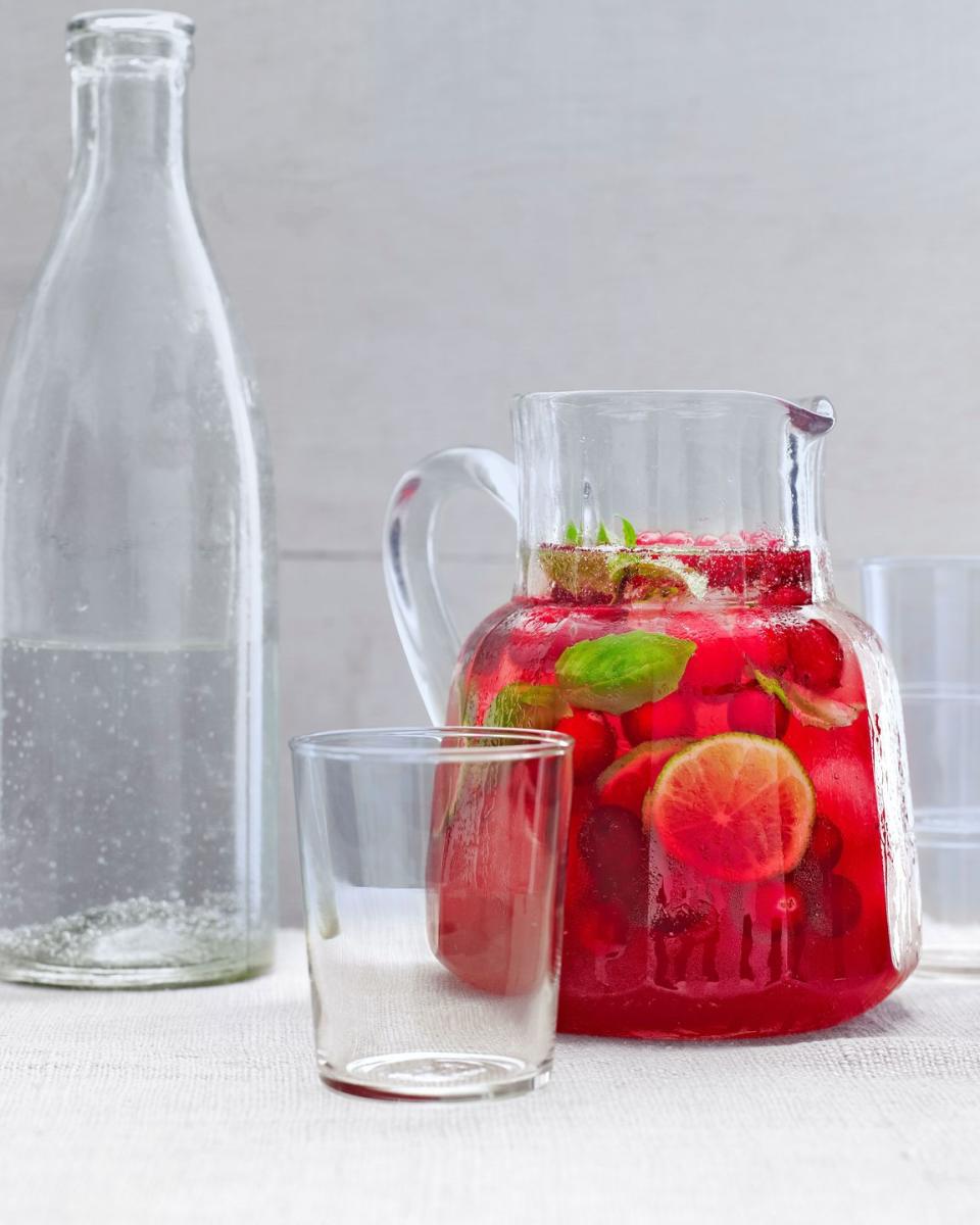 cranberry basil spritzer