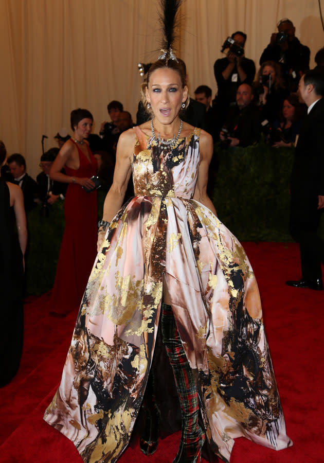Met Ball 2013: Sarah Jessica Parker teamed her Giles AW13 frock with a mohawk.