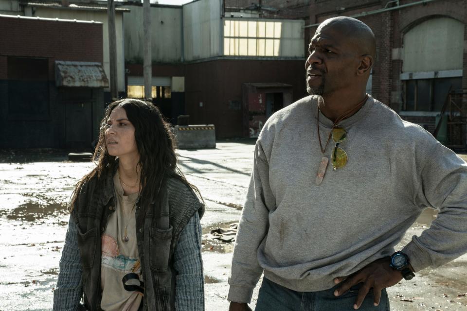 Tales of TWD Olivia Munn and Terry Crews