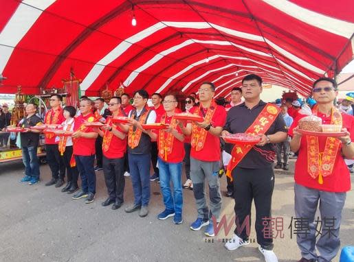 大林聖賢宮發揚關聖帝君精神，隆重舉行夜巡遶境護佑國泰民安，於30日下午進行祭天台儀式，由宮主蔡麗輝、建廟主任委員呂武錦、聖賢宮創辦人徐双惠等上香祈福，出席貴賓包括大林鎮長許有疆、溪口鄉長孫維聰、縣議員劉雅文、江志明、縣消防局長蔡建安、副局長沈廷衡、嘉義縣民政處長楊健人、嘉義市民政處長林家緯、嘉義市公策會總幹事許燿宏等各界地方人士，以鮮花素果、牲禮米酒等，向關聖帝君表達最崇高敬意和謝意。