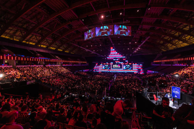 LISBON, PORTUGAL - 2022/11/04: View of the Centre stage during the fourth day of the 2022 Web Summit in Lisbon. The Web Summit runs from 1-4 November. (Photo by Henrique Casinhas/SOPA Images/LightRocket via Getty Images)